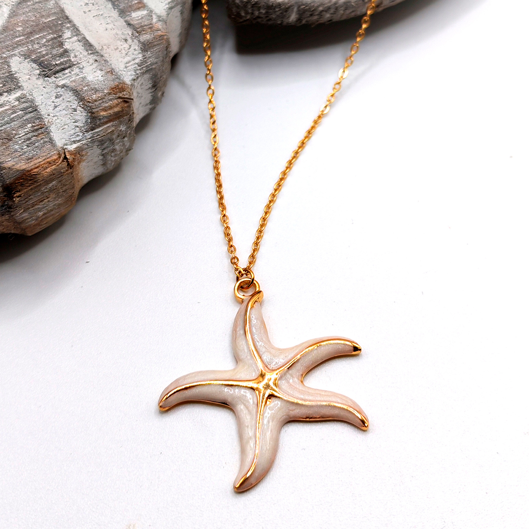 Collar Estrella de Mar Dorada – Joyería Artesanal Caracoliña